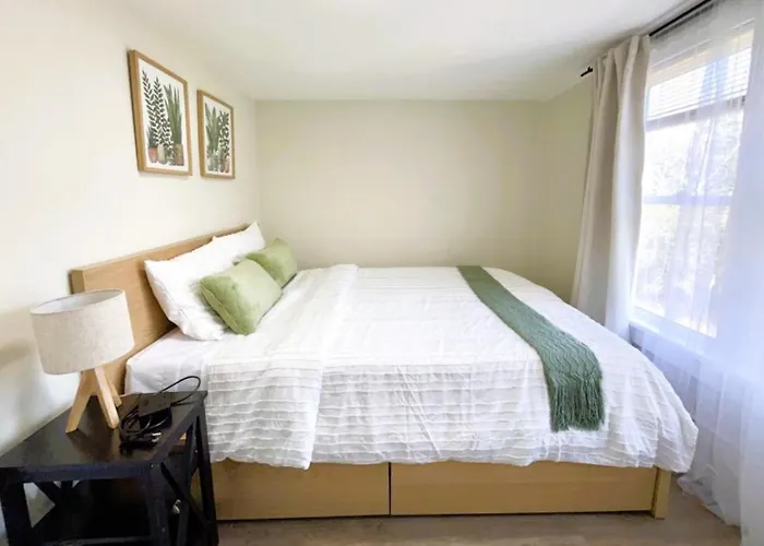 Charming & Bright Gem Prime Location Street Parking #3